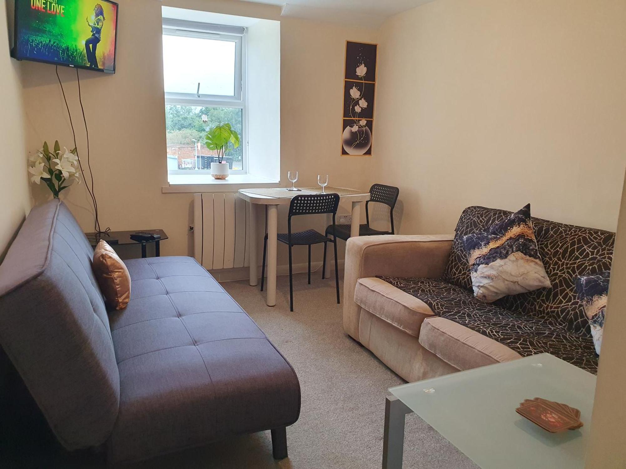 Lovely 1Bedrood Apartment 길드포드 외부 사진